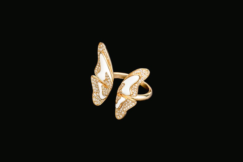 WHITE BUTTERFLY RING