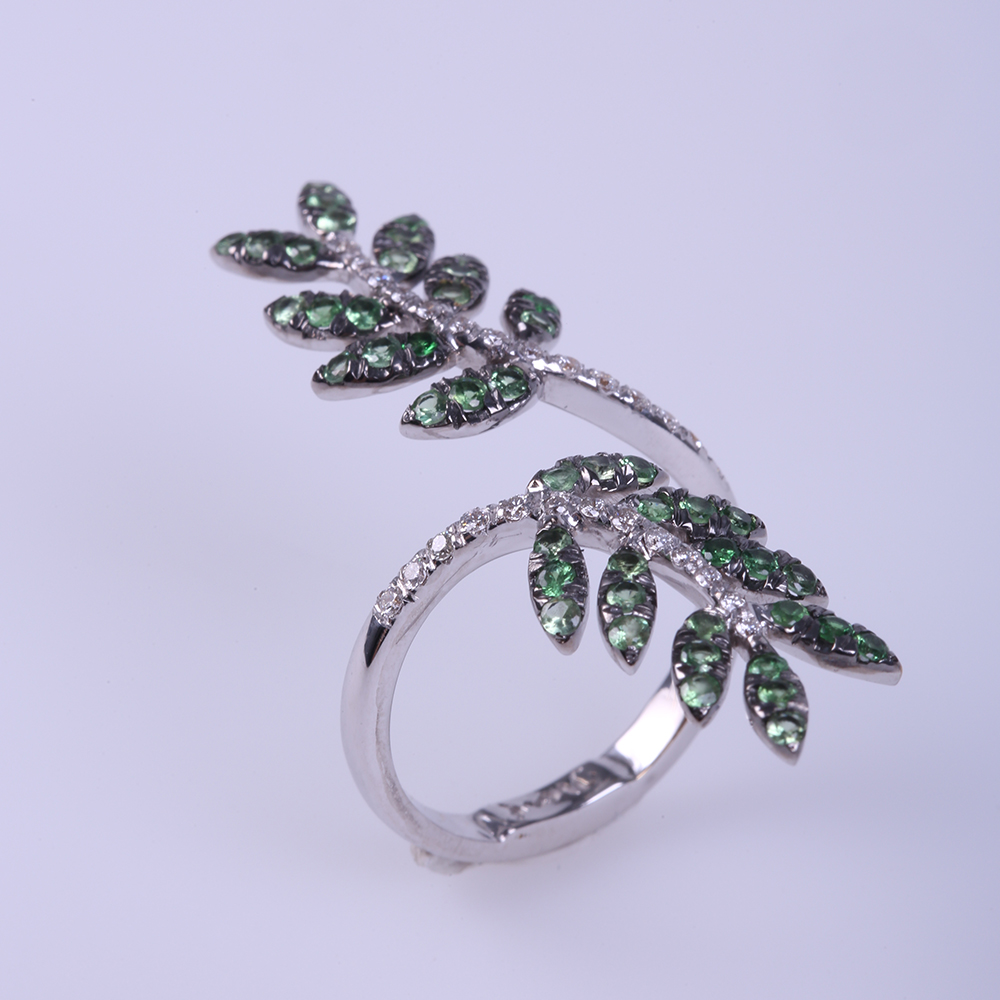 LEAF RING