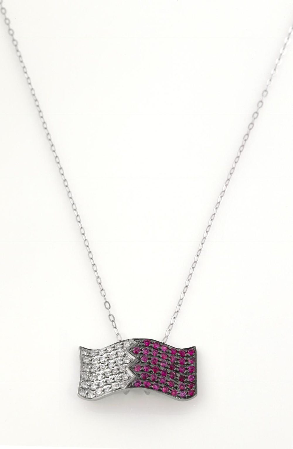 QATAR FLAG NECKLACE