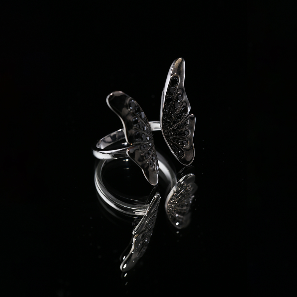 BLACK & WHITE BUTTERFLY RING