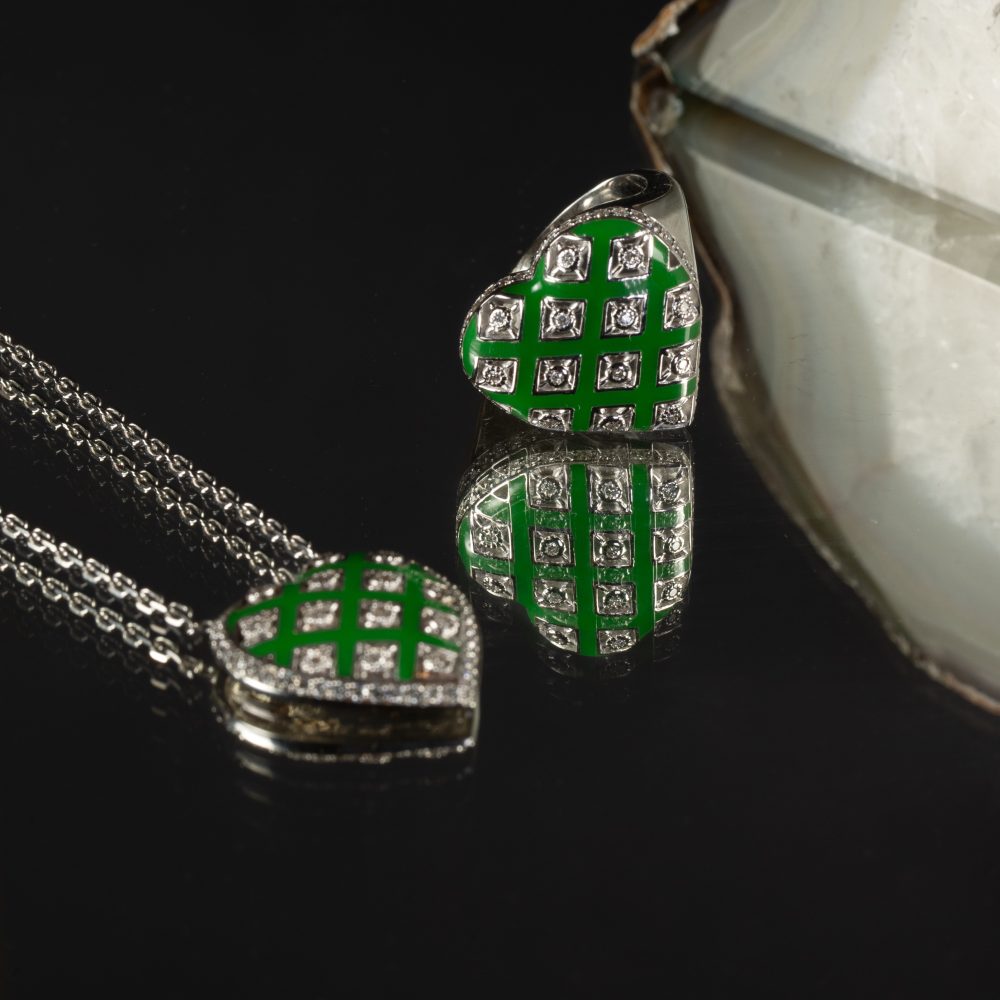 GREEN NET HEART RING - Image 3