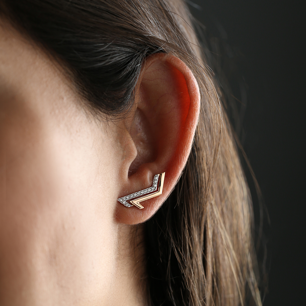 V COLLECTION  EARRING GOLD